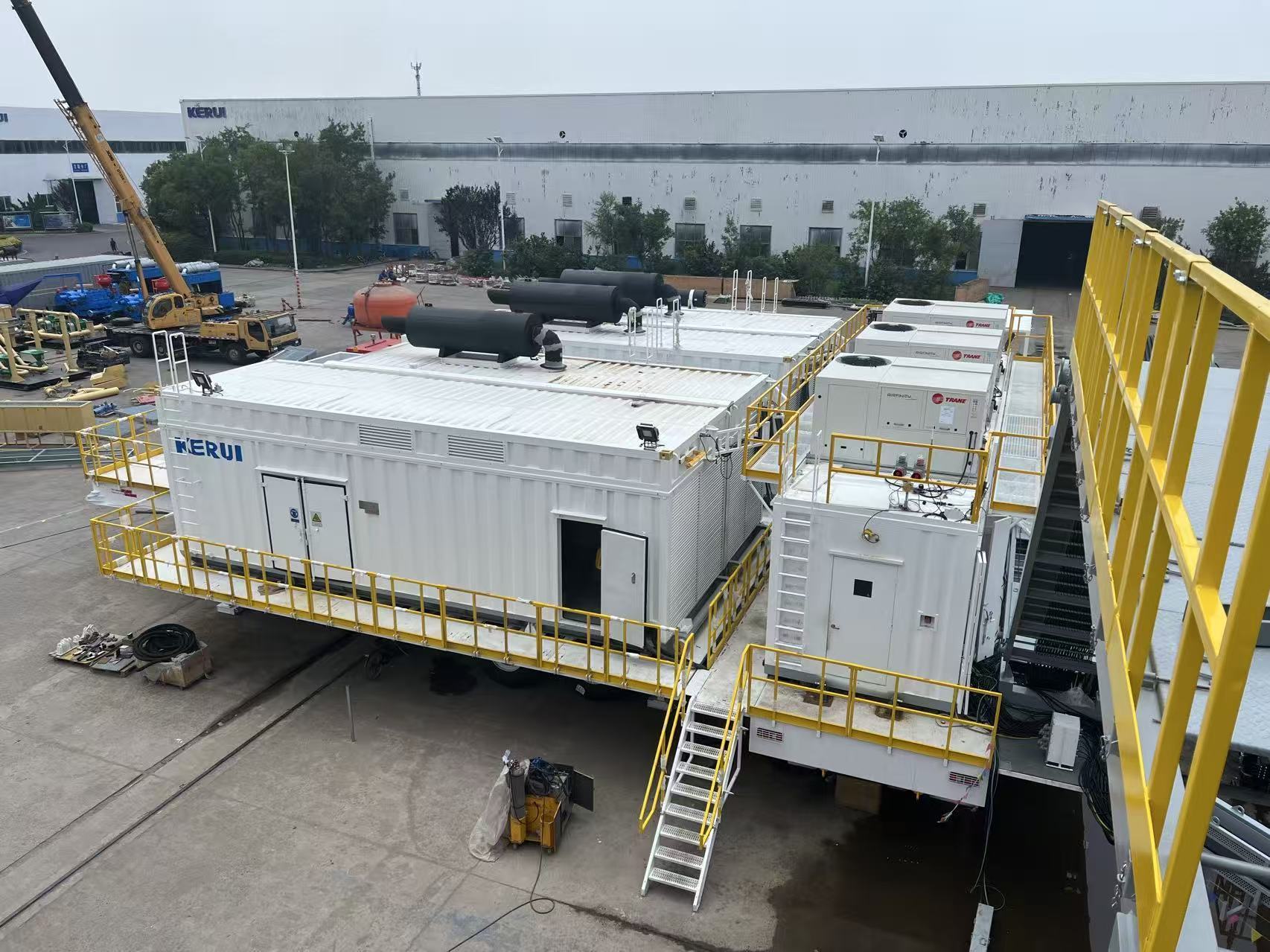 Latest company Cases about エグゼス・サイレンサープロジェクト付きの地掘削リグ発電機囲い